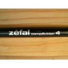 Pompe Traditionnelle Zefal  Taille 4  avec embouts chromés