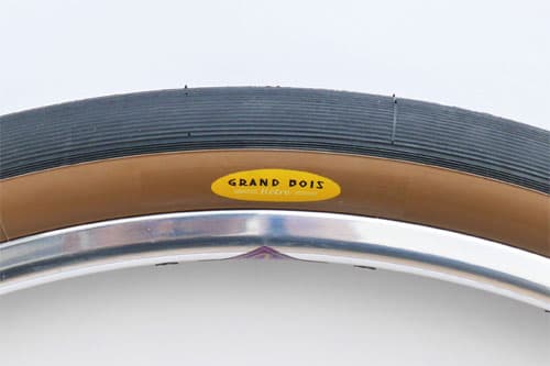 Pneu Grand Bois Forestière Noir/Marron Flanc 650x42B ETRTO 42-584 Pliable